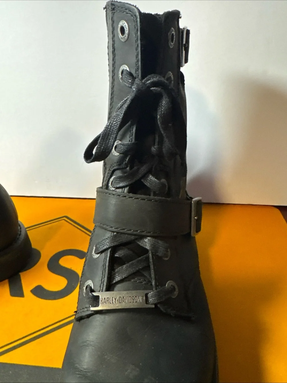 Harley Davidson D95264 Mens 11M Black Leather Riding Boots Lace Buckle Side Zip